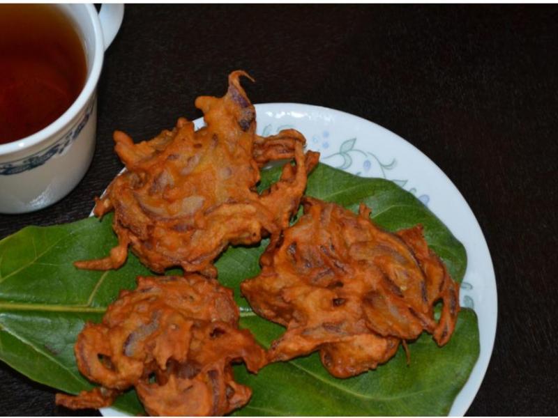 Onion (ulli) Vada