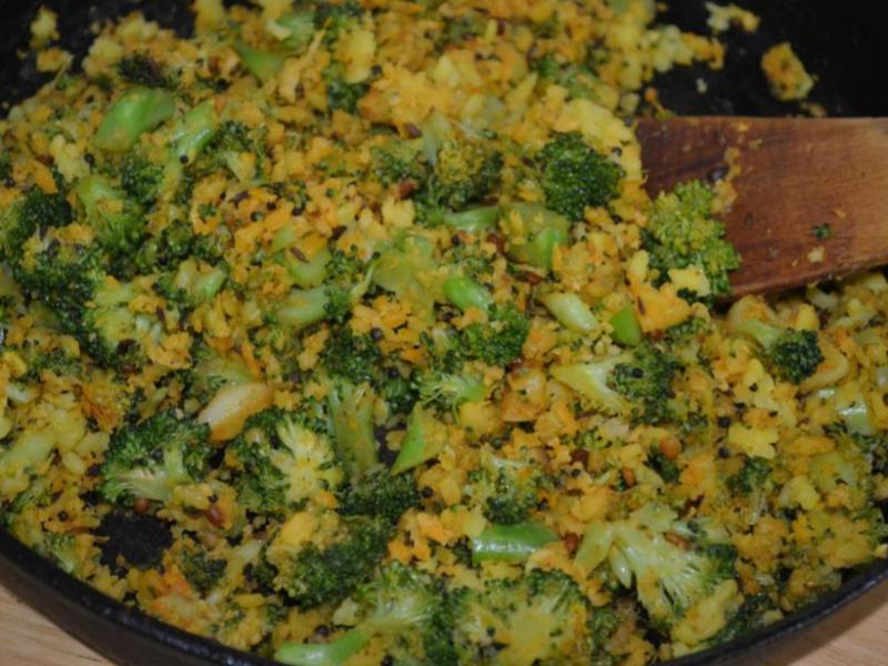 Broccoli And Moong Dal&nbsp;Stir-Fry