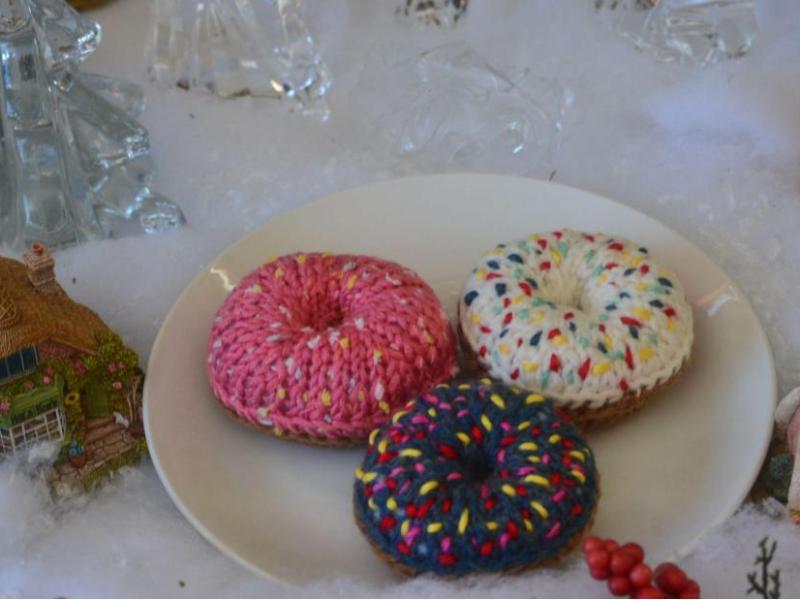 Knitted Donut