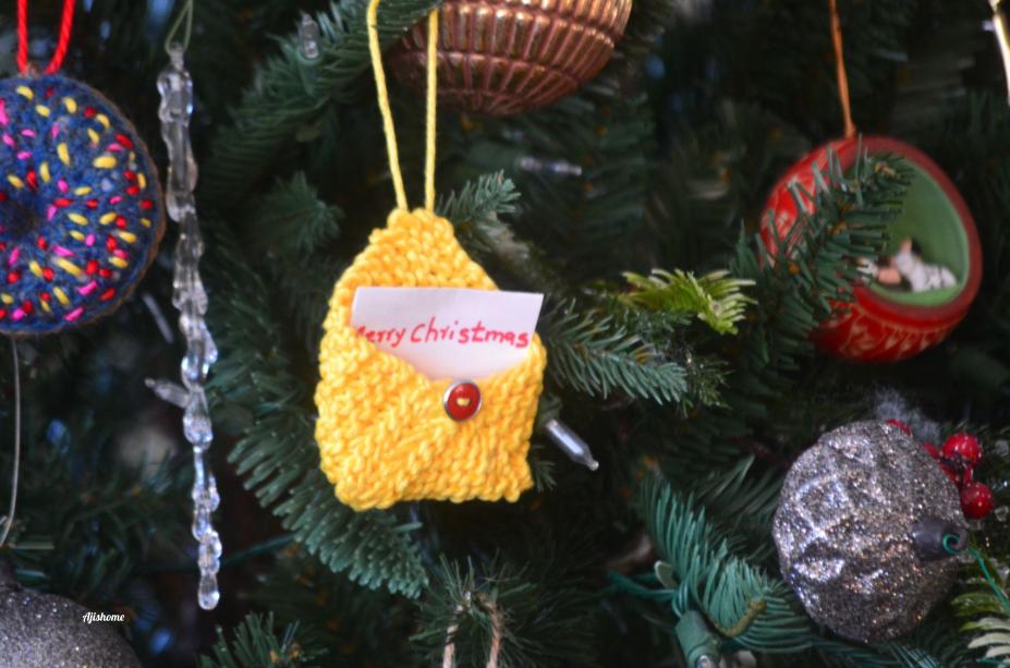 Mini Knitted Envelope for Christmas Tree&nbsp;Ornament